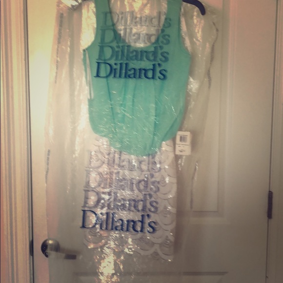 Dillard Dresses & Skirts - Short sea foam and white prom dress w/silver seq